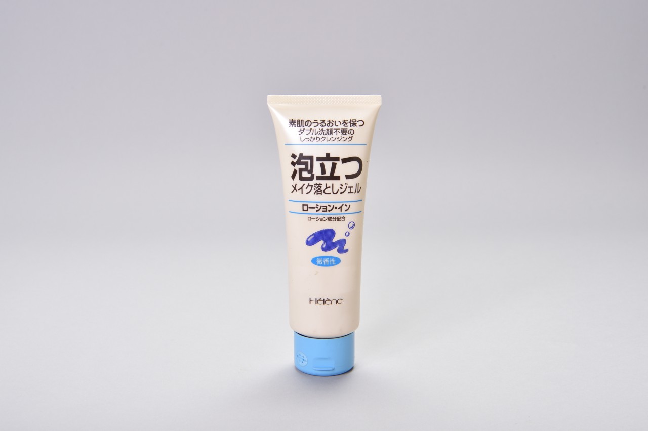 泡立つメイク落としジェル微香性