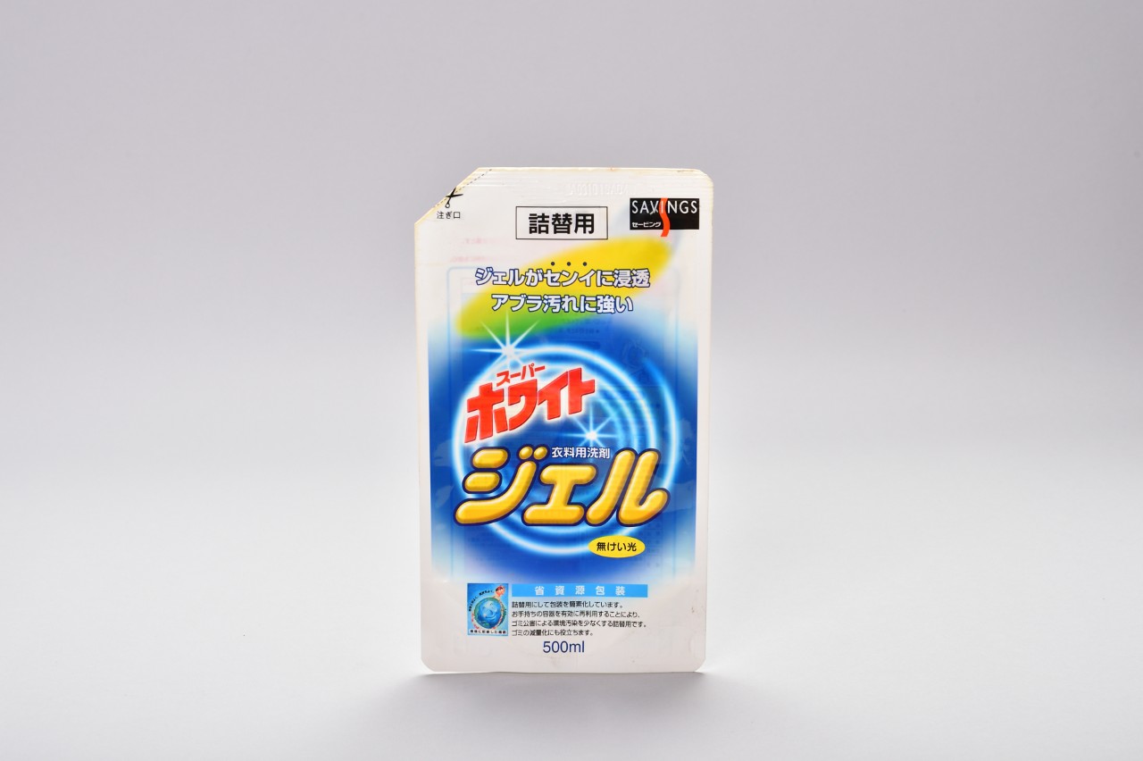 スーパーホワイトジェル衣料用洗剤詰替用